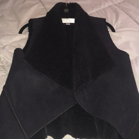 Black vest - Picture 5 of 7